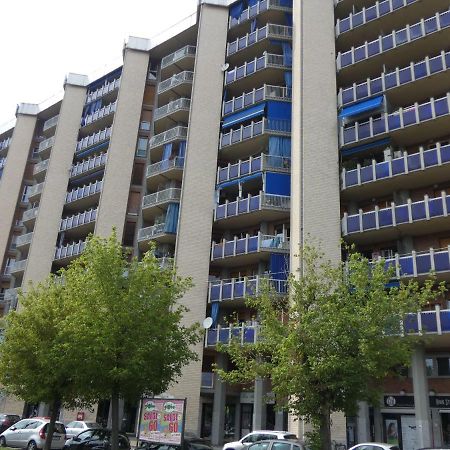 Metro Apartment コッレーニョ エクステリア 写真